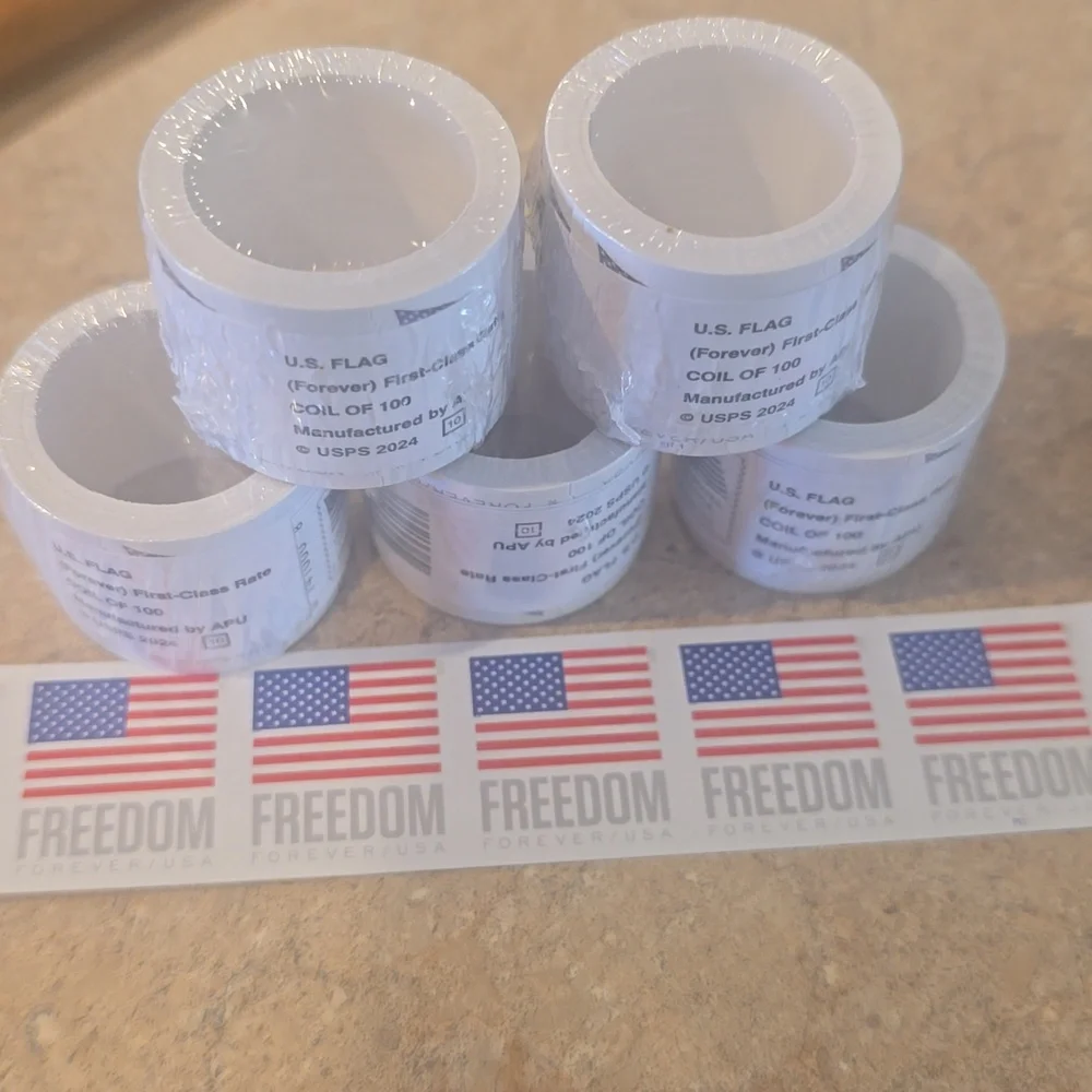 U.S. Flag Forever First-Class Rate , One Roll Of 100 Stamps